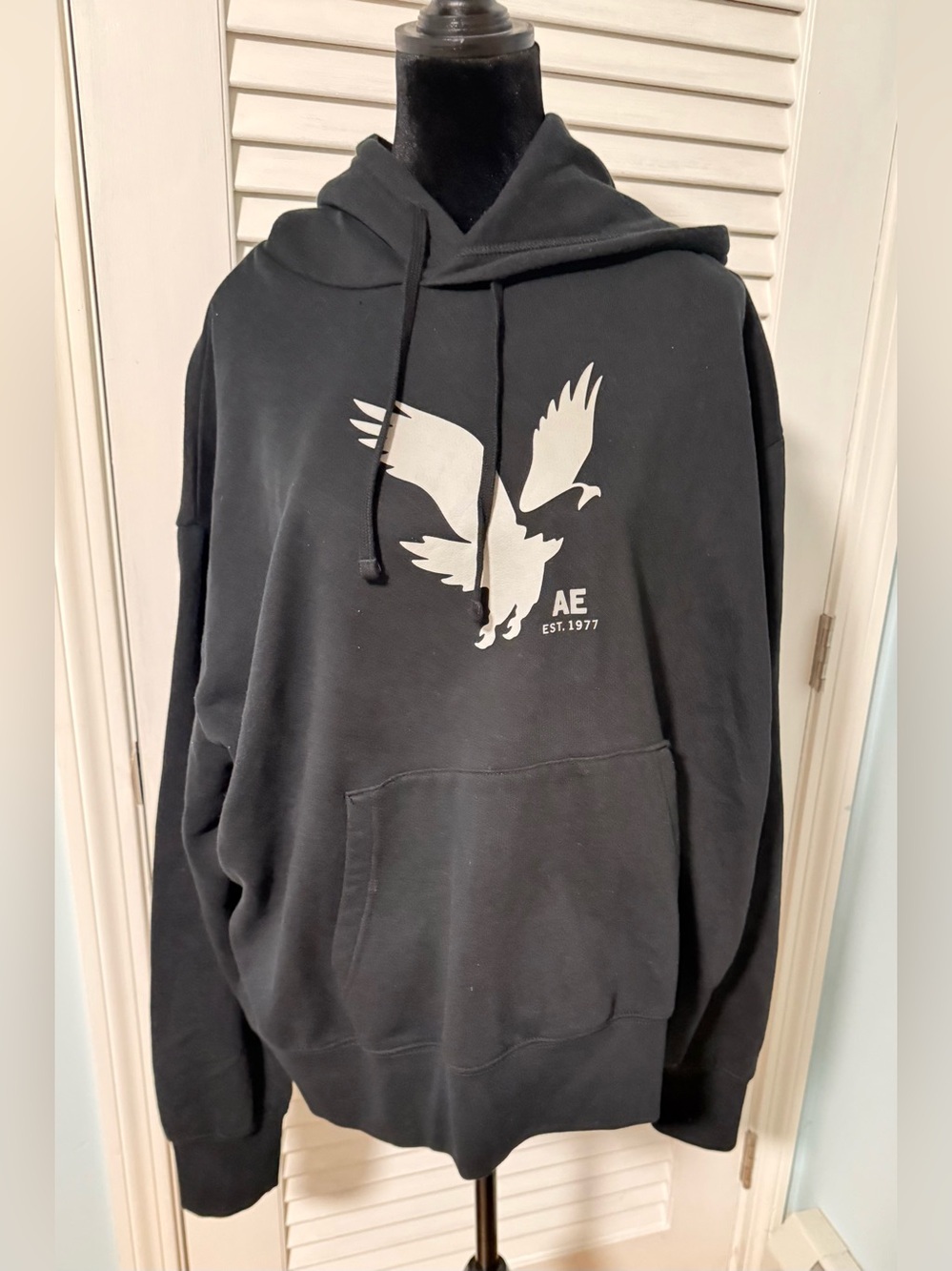 American Eagle Men’s Black Hoodie with White Label and Logo! Size L NWOT!